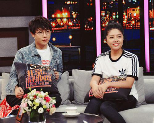 刘维老婆是叫丁爽吗？刘维和范晓萱是什么关系本文共（1249字）