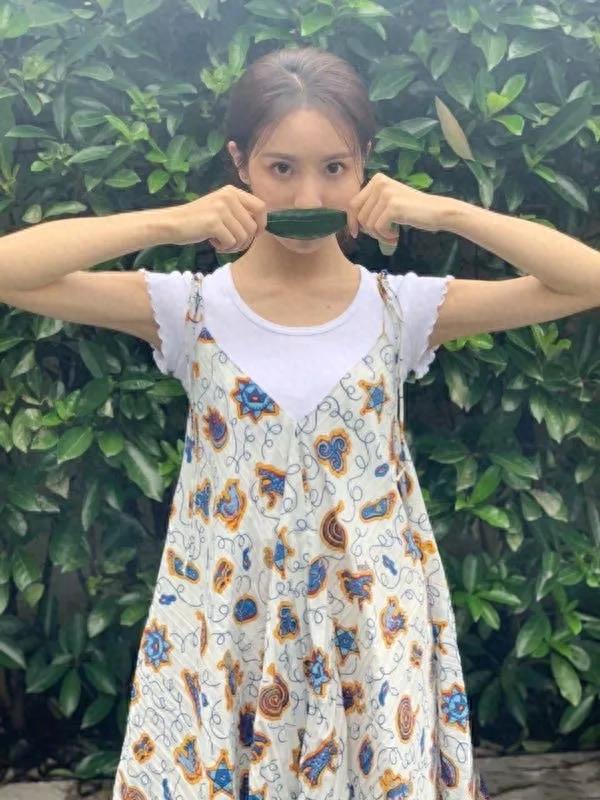 赖雨濛手机壁纸图片照片合集,可可爱爱的仙女小姐姐来啦