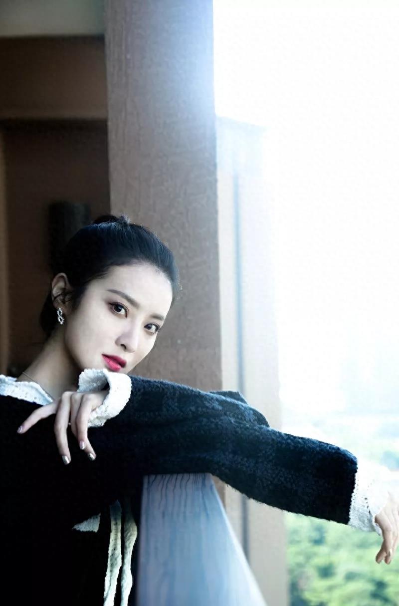 赖雨濛手机壁纸图片照片合集,可可爱爱的仙女小姐姐来啦