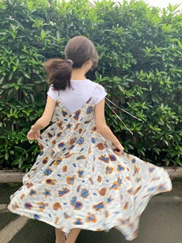 赖雨濛手机壁纸图片照片合集,可可爱爱的仙女小姐姐来啦