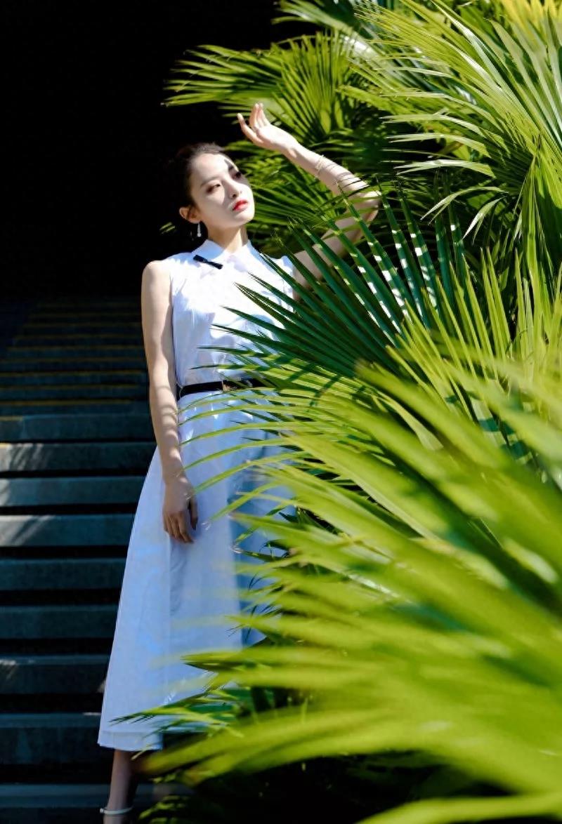 赖雨濛手机壁纸图片照片合集,可可爱爱的仙女小姐姐来啦