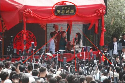 ​王婆换人后，节目热度咋样？网传新王婆是变性人，与金星一样励志