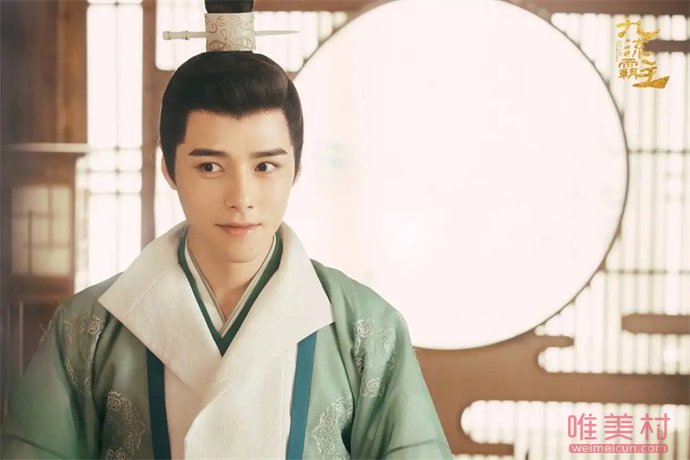 方逸伦个人资料 方逸伦是CUBE练习生