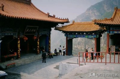 ​没有香客，奶奶庙为谁消灾