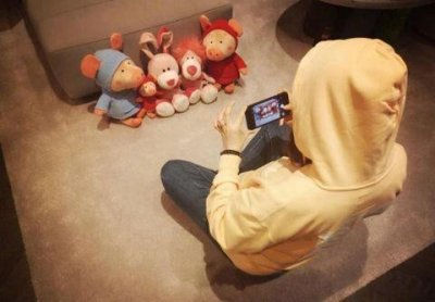 ​刘诗诗分娩在即！公开怀孕大肚照，吴奇隆大方公布预产期！