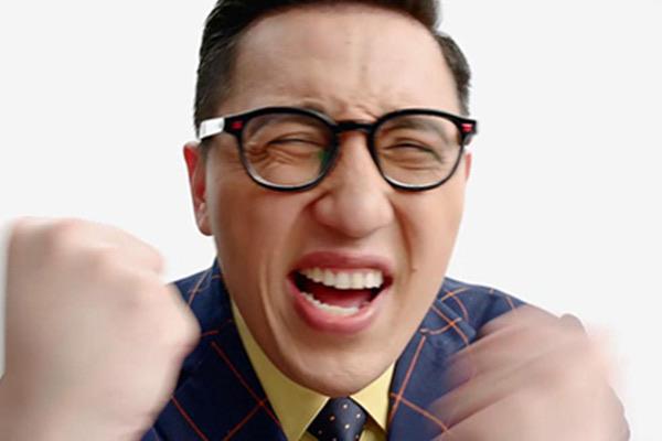 娱乐浮夸是什么意思?形容行为和语言夸张的人(不切实际)  1