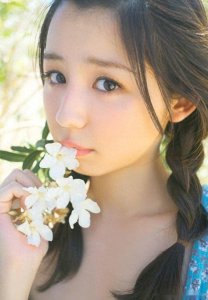 ​谁顶得住!37岁小池里奈写真展现迷人风采,纯欲女神引爆视觉冲击!