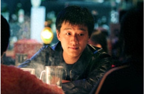 九年前的《奋斗》六大主演:第一位产三子,第五位遭诈捐?