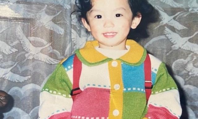 明星小时候的照片（盘点8位知名明星晒童年照）(3)
