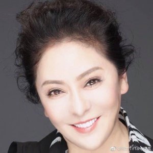 ​向太发长文感叹：做人傻才幸福 太聪明会累