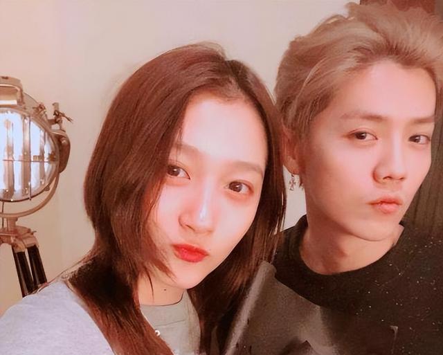 鹿晗原名真实资料(鹿晗家庭背景曝光)(1)