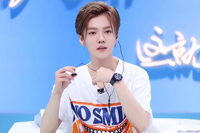 鹿晗原名真实资料(鹿晗家庭背景曝光)(4)