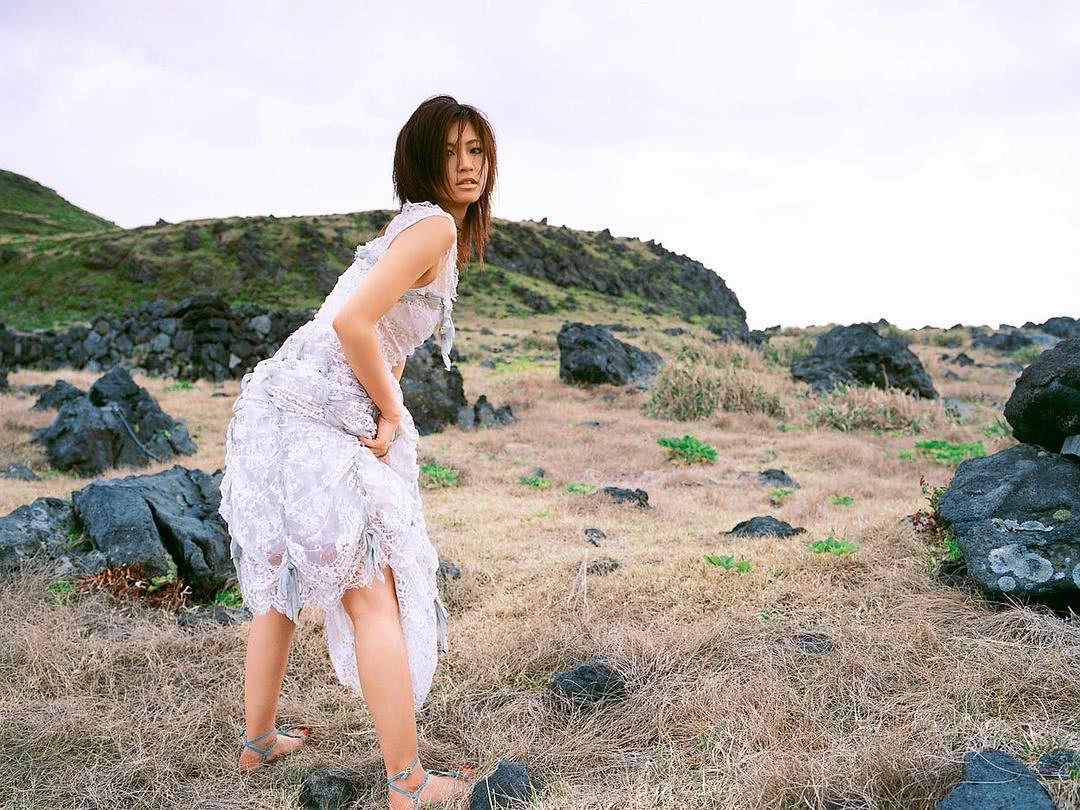 安田美沙子个人资料写真作品