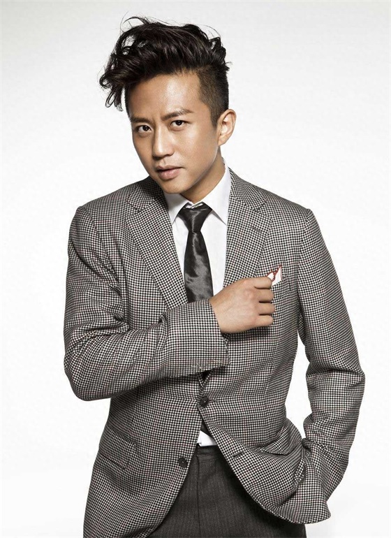 细数那些水瓶座的男明星，看看哪个和你更配