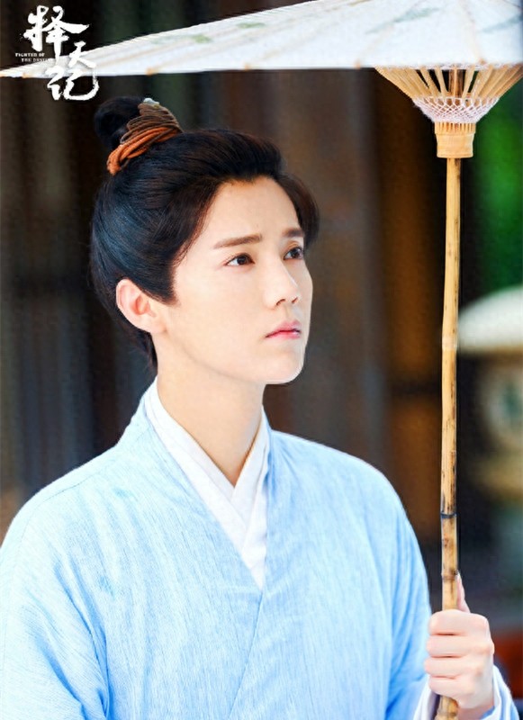 鹿晗首部古装剧《择天记》新剧照,娜扎、吴倩为他成情敌