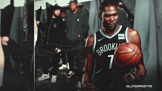 杜兰特这一双脚！终于知道他为什么一直在球场上掉鞋了！