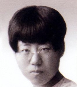 ​她和开国大将离婚后，嫁给副省长，次子被授中将，三儿媳家喻户晓