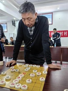 ​“棋王”柳大华：曾是橡胶厂的锅炉工，他和妻子双双患癌