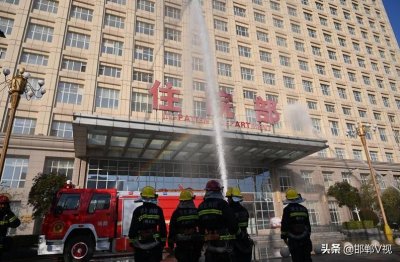 ​邯郸市中心医院东区举办“消防演练及疏散”演练