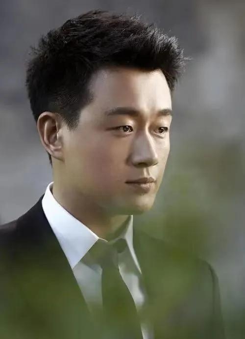 演员佟大为个人资料，演艺成功之路。风光无限的背后，却有不为人知的故事