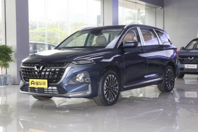 ​五菱最强混动来了！凯捷混动铂金版上市！一箱油跑1100Km