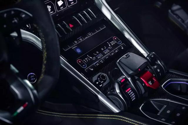 兰博基尼陆地最快suv（只有SUV会考虑混动）(6)