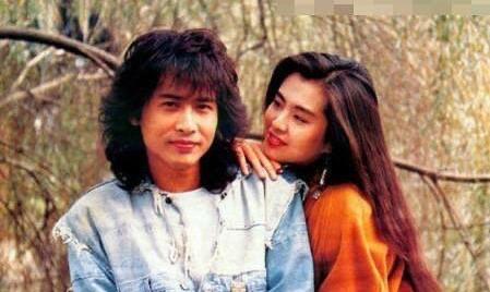 娱乐齐秦谈王祖贤落泪现场（王祖贤戴墨镜惹争议）  2