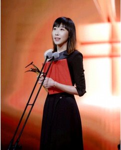 ​2023年最火明星：你以为她是演员，其实她是被演技耽误的灵魂歌手