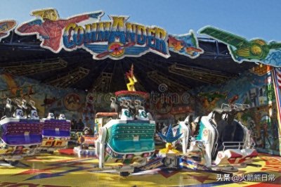 ​娱乐圈潜规则之乱：揭秘明星们不为人知的一面，潜规则性骚扰！