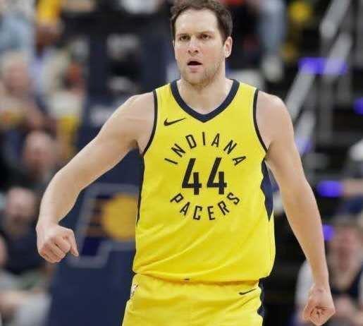 25岁加盟NBA，大龄新秀，终成领袖