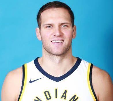 25岁加盟NBA，大龄新秀，终成领袖