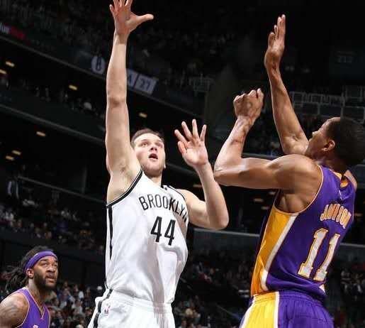 25岁加盟NBA，大龄新秀，终成领袖