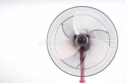 ​电扇一晚上费几度电（是电扇一晚上费电多还是空调）