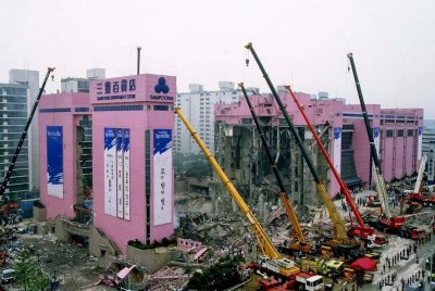 ​韩国三丰百货事故，1500人被活埋，大楼倒塌仅用20秒