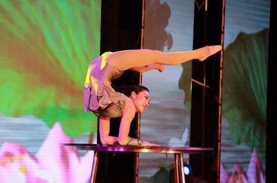 ​她把中国柔术带向了世界，还是个大美女！