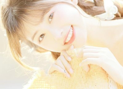 ​他颤抖的手伸进去，无比享受，我却没有反应