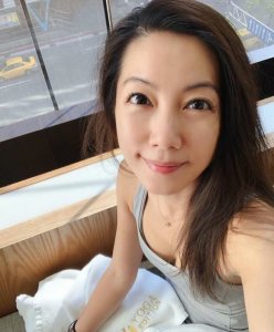 ​台湾女星林韦君近照曝光，交往14任男友被骂退圈？42岁仍单身