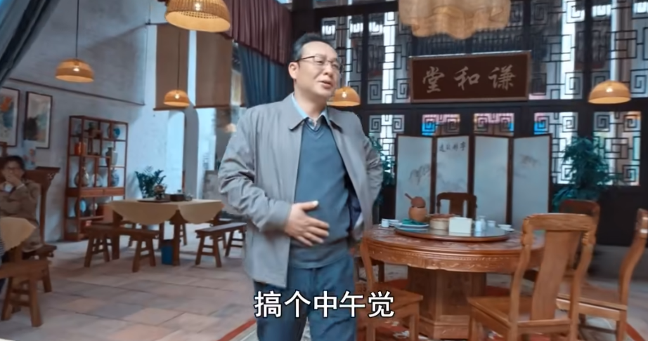 再凹“少年感”就腻了!张颂文与金世佳的清醒,会让多少人羞红脸