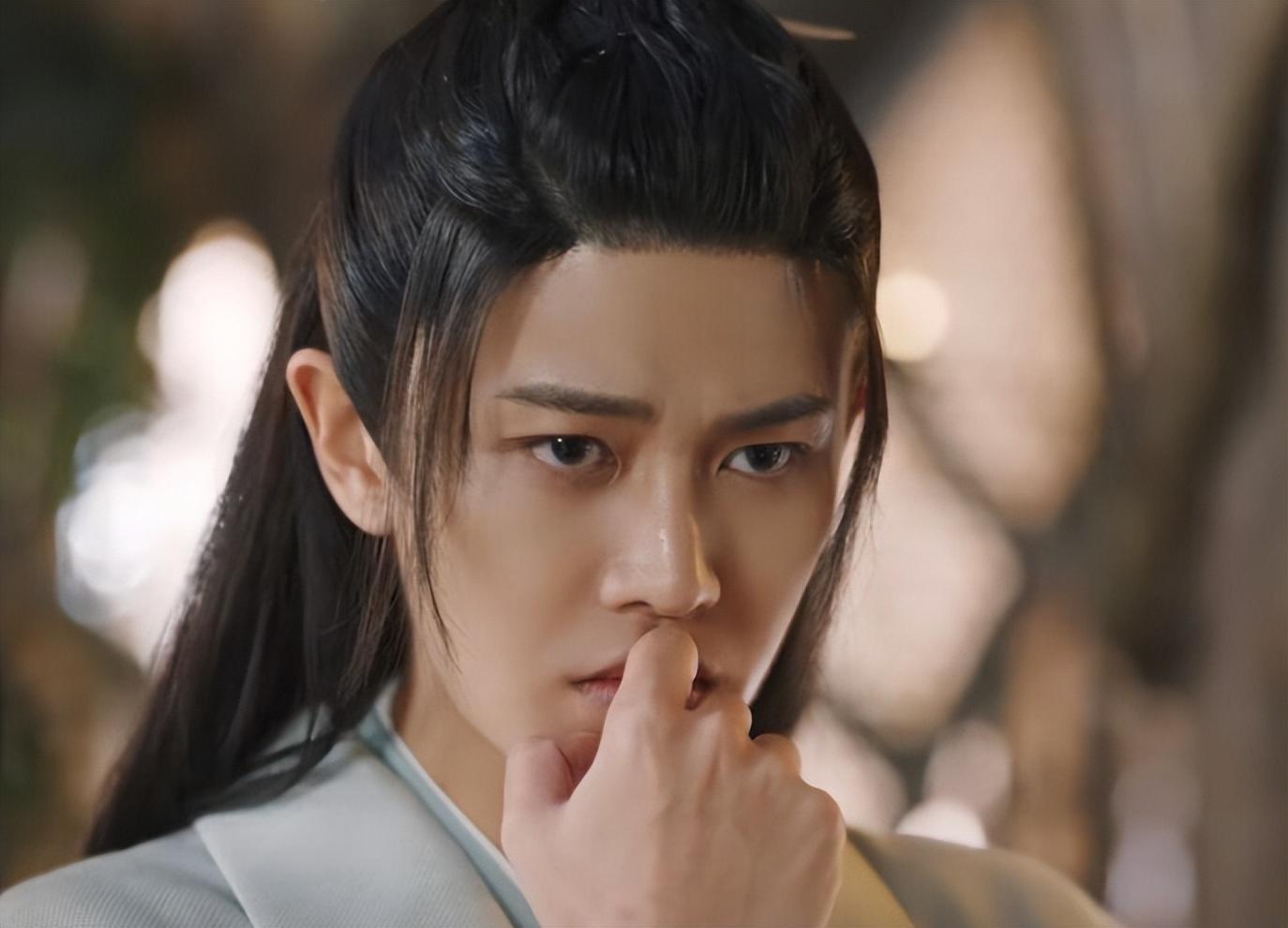 再凹“少年感”就腻了!张颂文与金世佳的清醒,会让多少人羞红脸