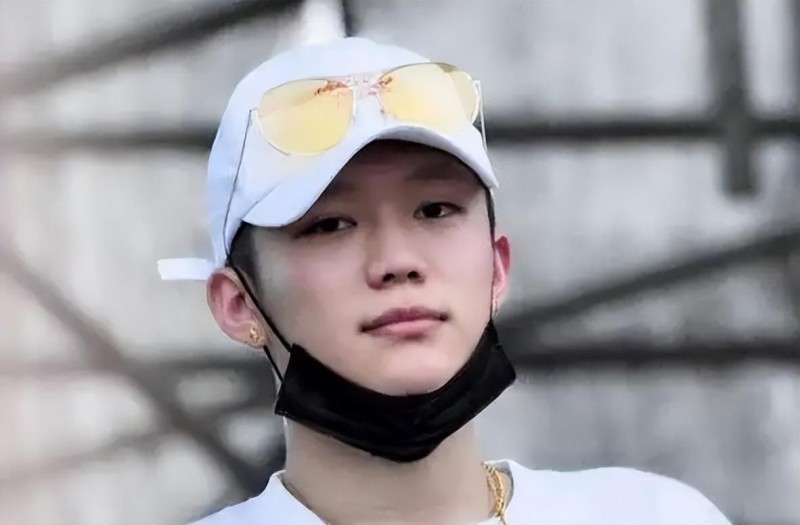 AKB48下海成陪酒女（akb48下海目的是拯救学校）