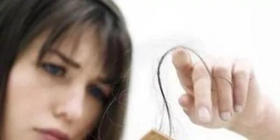 ​隔一天洗一次头发掉多少头发正常(一天100根头发)