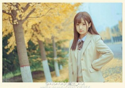 ​王源暗恋谁，交罚款被拍的王源又被爆暗恋欧阳娜娜