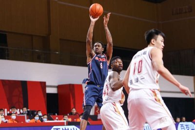 ​CBA速递：杜锋被驱逐 广东逆转胜浙江