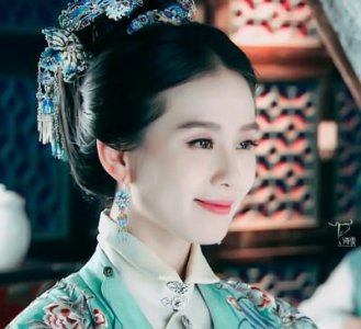 ​刘诗诗整容前后，刘诗诗素颜照图片(刘诗诗整容了)