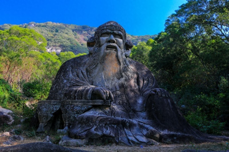 泉州十八景之一，以36洞天，18胜景闻名于世的清源山