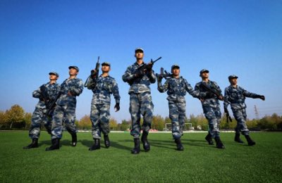 ​同样是当两年义务兵，为什么有些孩子就能在部队留队？